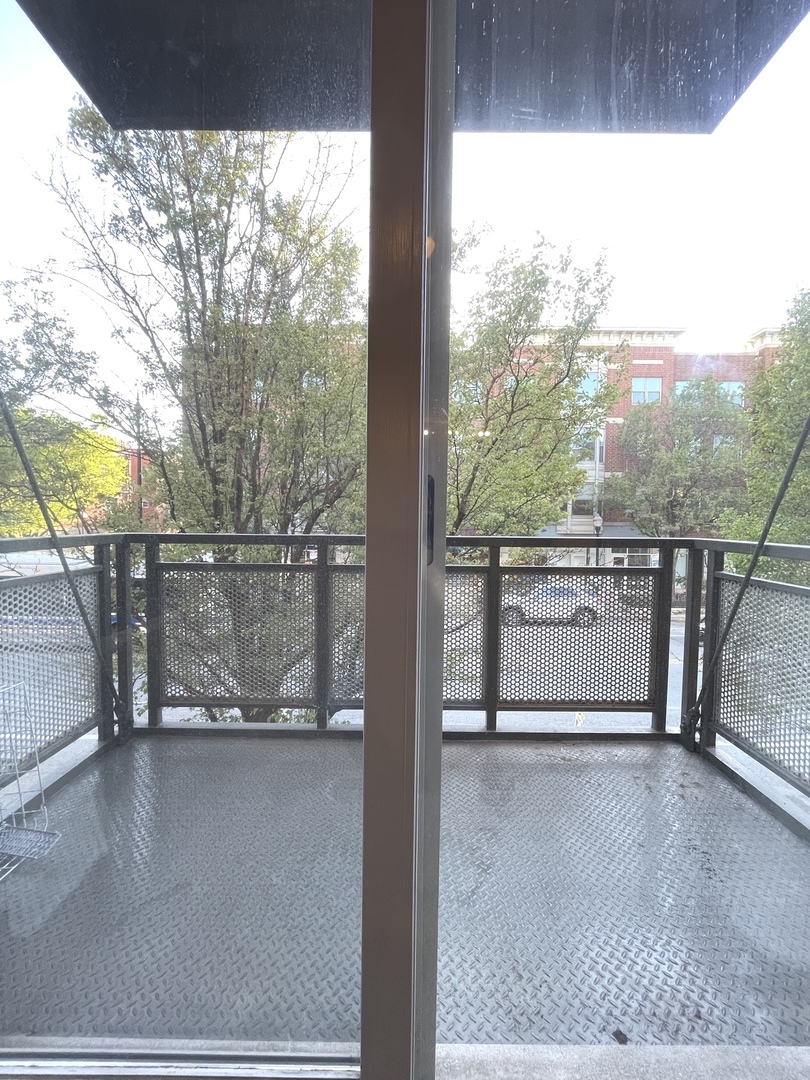 757 West Liberty Street, Unit 207 Chicago, IL 60607 - Photo 8 of 16 Gallery Image 8