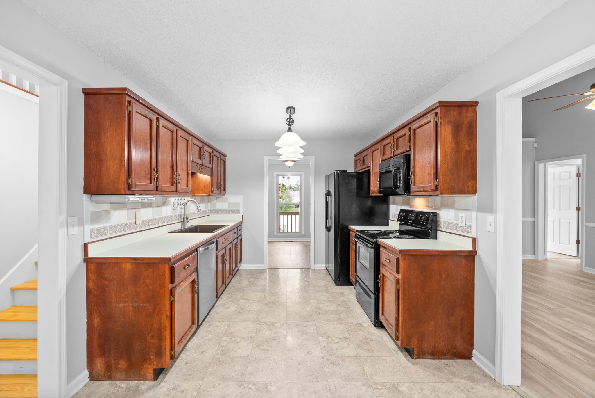 297 Joe McCraw Road Clarksville, TN 37040 - Photo 11 of 33 Gallery Image 11