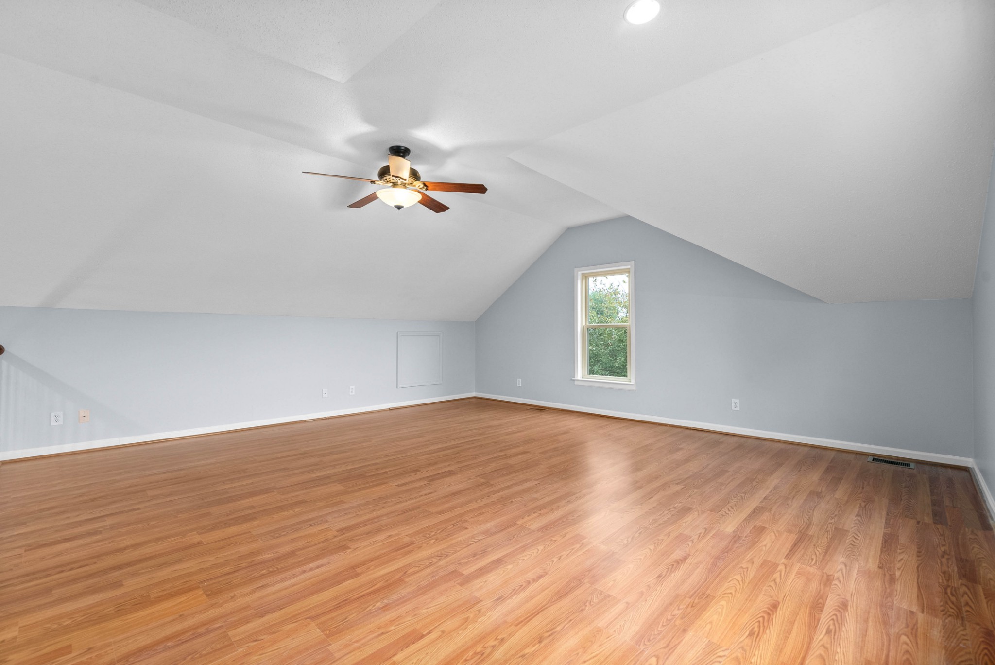 297 Joe McCraw Road Clarksville, TN 37040 - Photo 26 of 33 Gallery Image 26