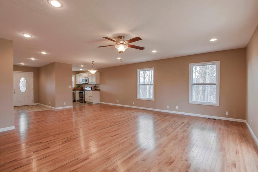 313 Cumberland View Road Clinton, TN 37716 - Photo 11 of 31 Living-Dining