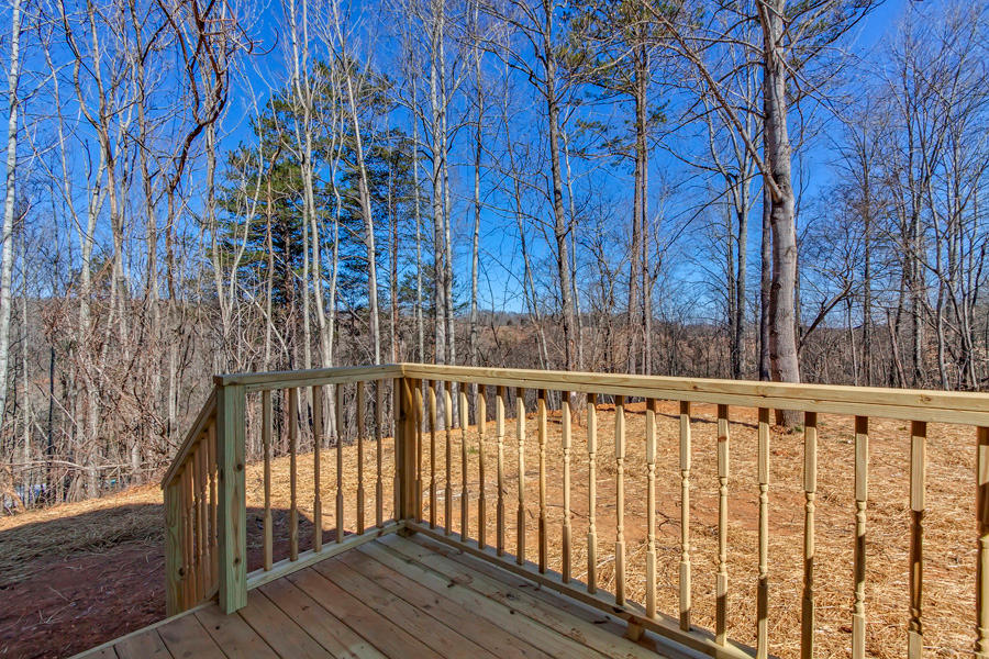 313 Cumberland View Road Clinton, TN 37716 - Photo 29 of 31 Deck