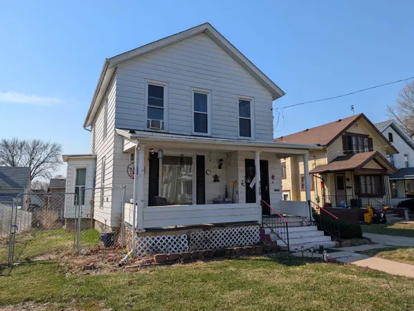 $95,000 | 709 West Lincoln Boulevard, Freeport, IL 61032
