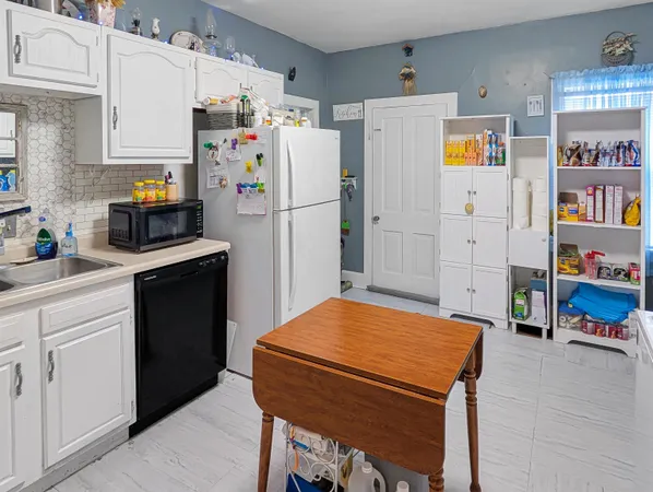 $95,000 | 709 West Lincoln Boulevard, Freeport, IL 61032
