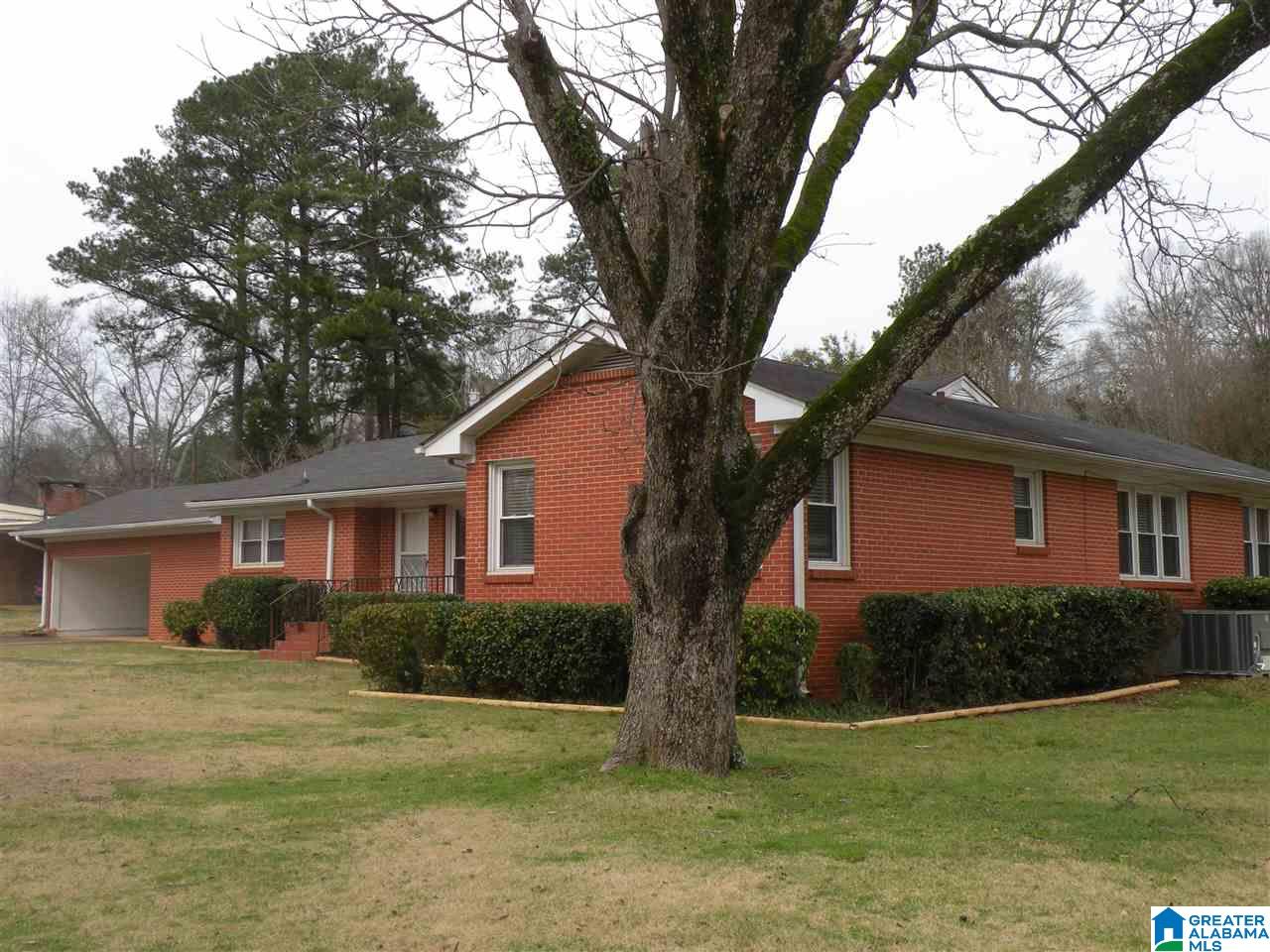 810 Country Club Road Sylacauga, AL 35150 - Photo 3 of 21