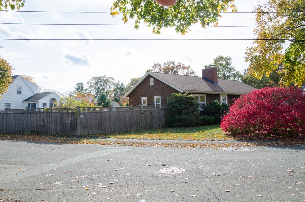11 Bass River Road Beverly, MA 01915 - Photo 4 of 28 Gallery Image 4