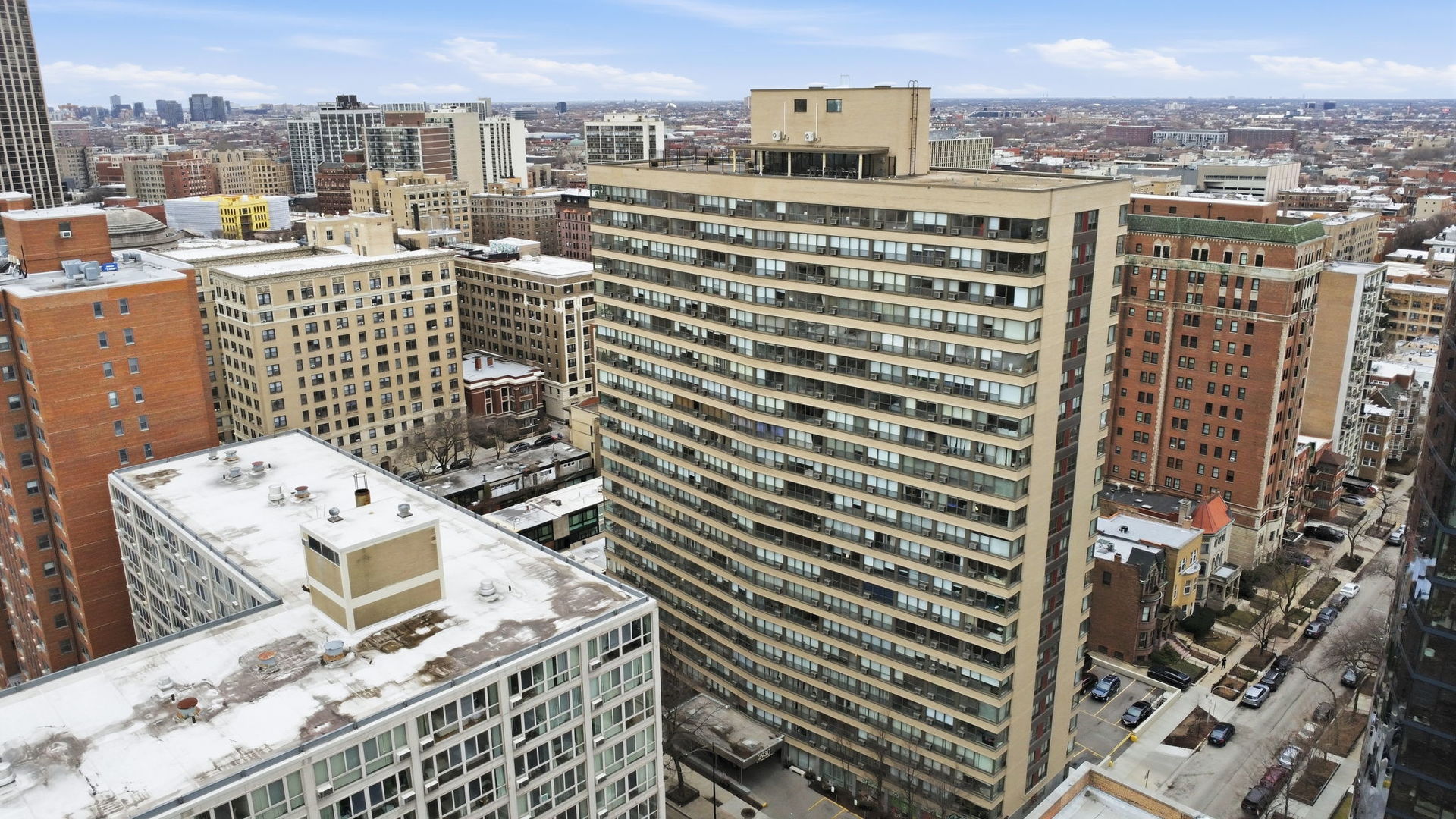 2930 North Sheridan Road, Unit 1912 Chicago, IL 60657 - Photo 24 of 25 a picture of city view