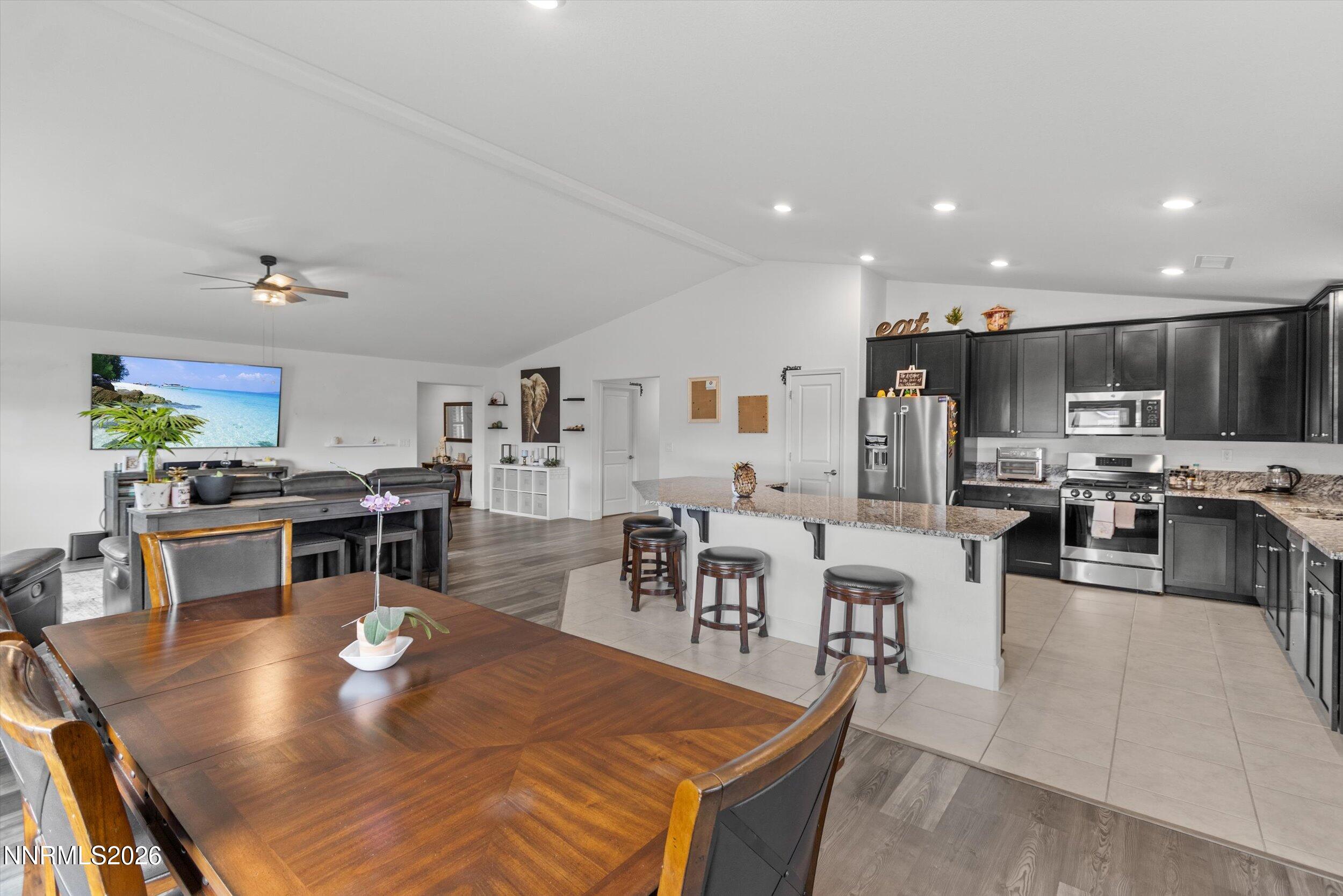 7400 Hundred Acre Drive Reno, NV 89506 - Photo 15 of 51 27-Dining