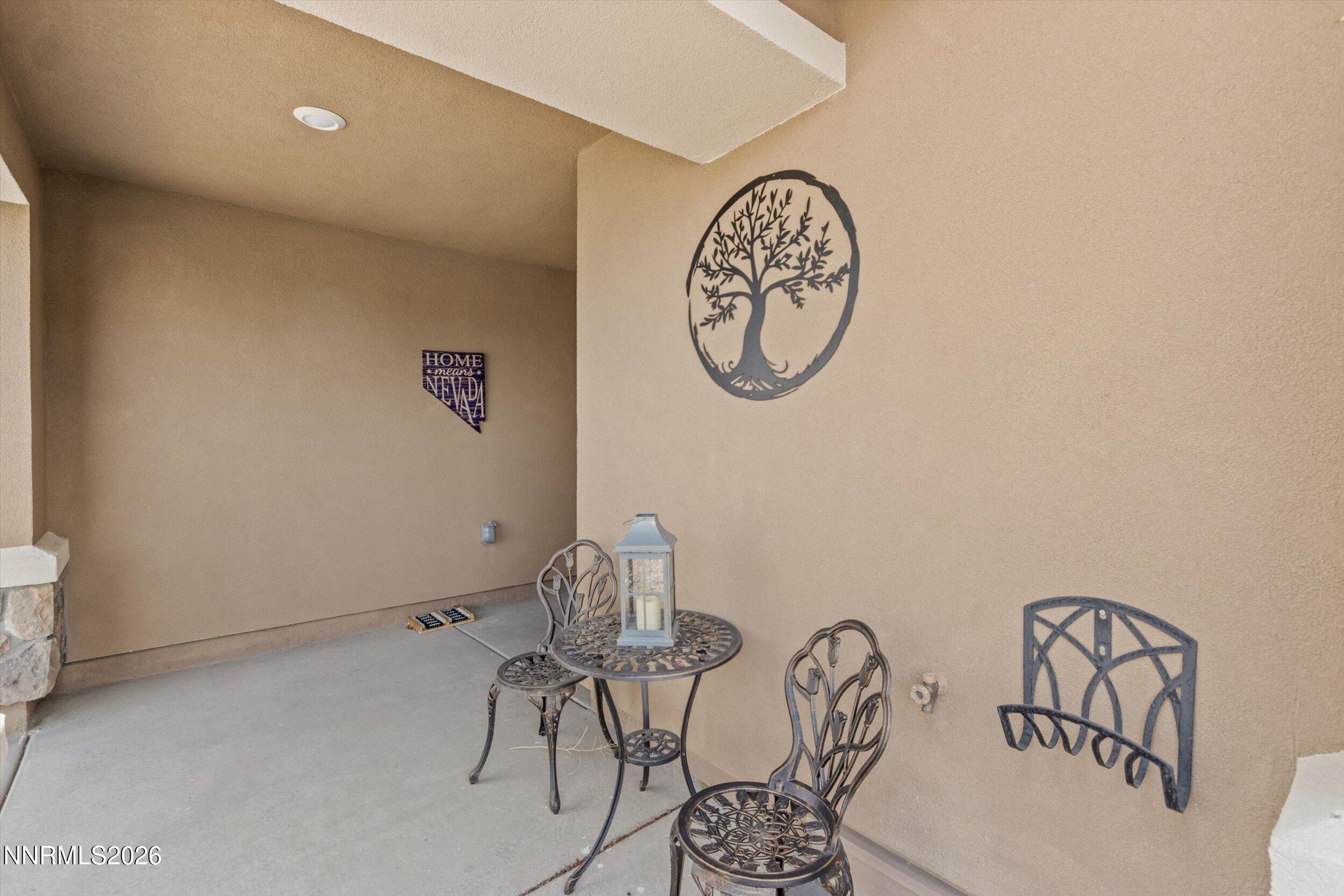 7400 Hundred Acre Drive Reno, NV 89506 - Photo 6 of 51 30-Entry