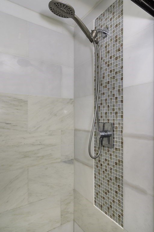 19 Fife Road Wellesley, MA 02481 - Photo 17 of 25