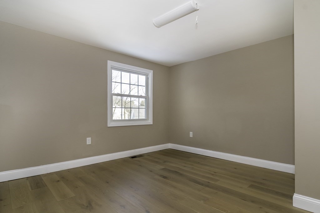 19 Fife Road Wellesley, MA 02481 - Photo 18 of 25