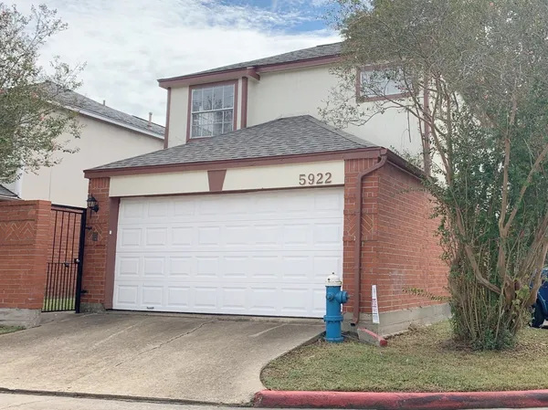 $1,530 | 5922 Cinnamon Creek Circle, Houston, TX 77084