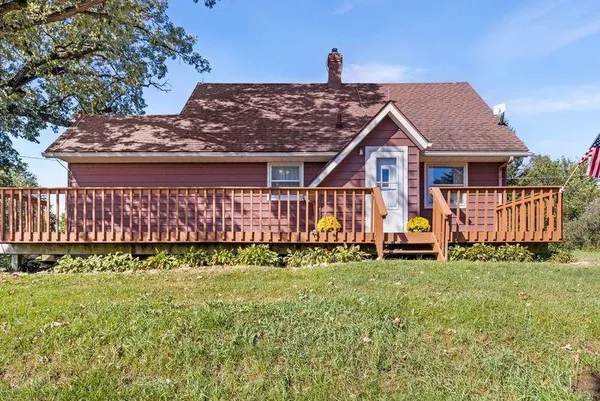 $389,900 | 16398 Rock Grove Road, Durand, IL 61024