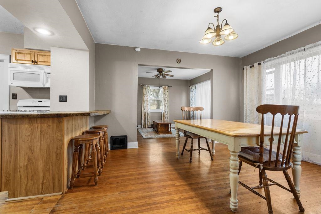 16398 Rock Grove Road Durand, IL 61024 - Photo 7 of 31