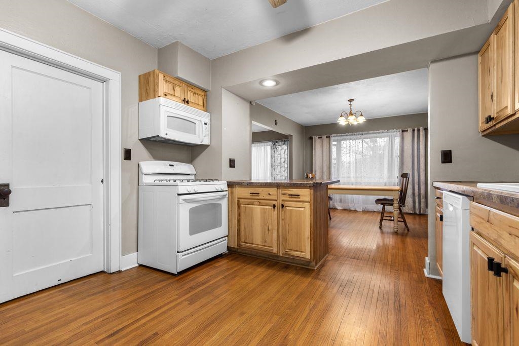 16398 Rock Grove Road Durand, IL 61024 - Photo 10 of 31