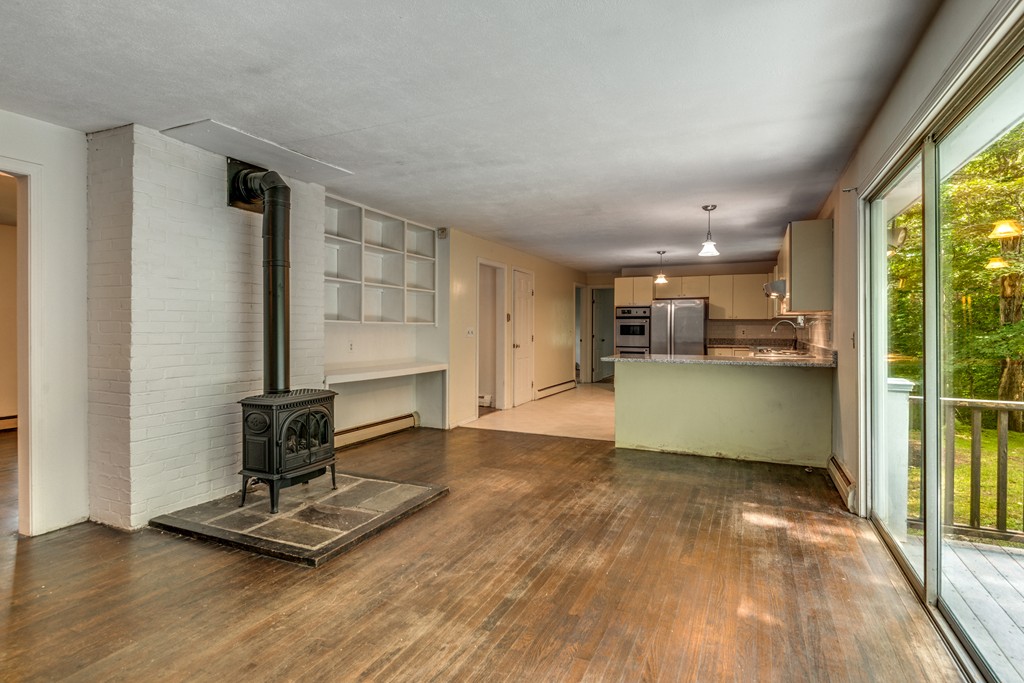 27 Woodholm Road Manchester, MA 01944 - Photo 11 of 30 Gallery Image 11