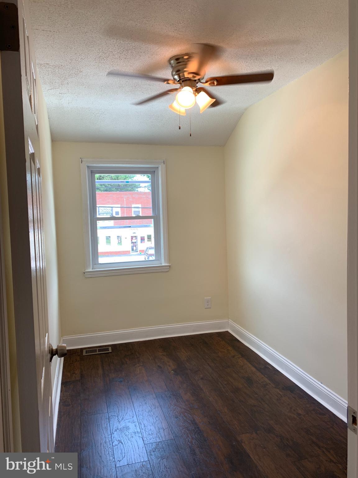 412 Stemmers Run Road Baltimore, MD 21221 - Photo 11 of 26