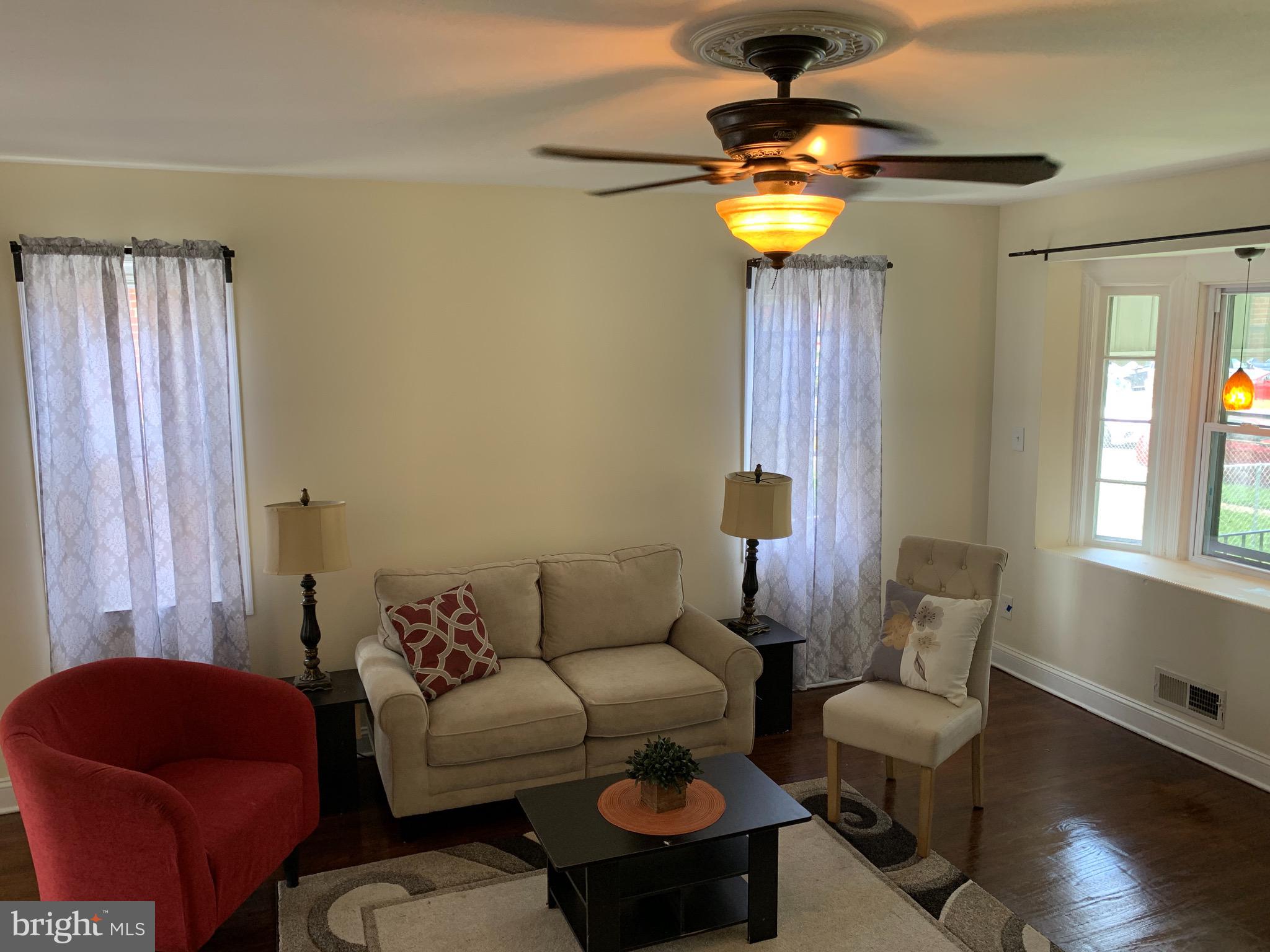 412 Stemmers Run Road Baltimore, MD 21221 - Photo 5 of 26