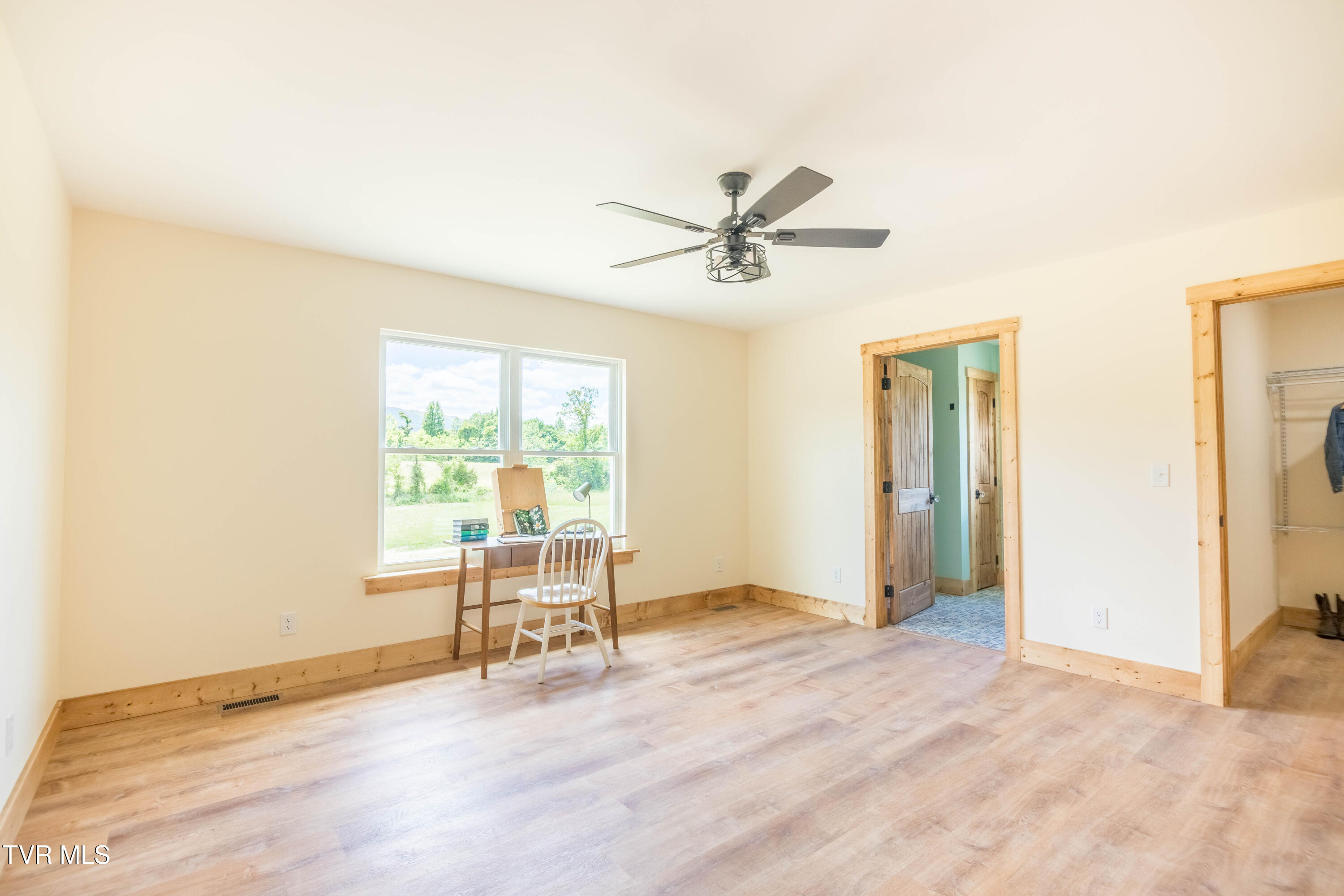 320 Deerwood Road Greeneville, TN 37743 - Photo 16 of 29 087A1400-HDR
