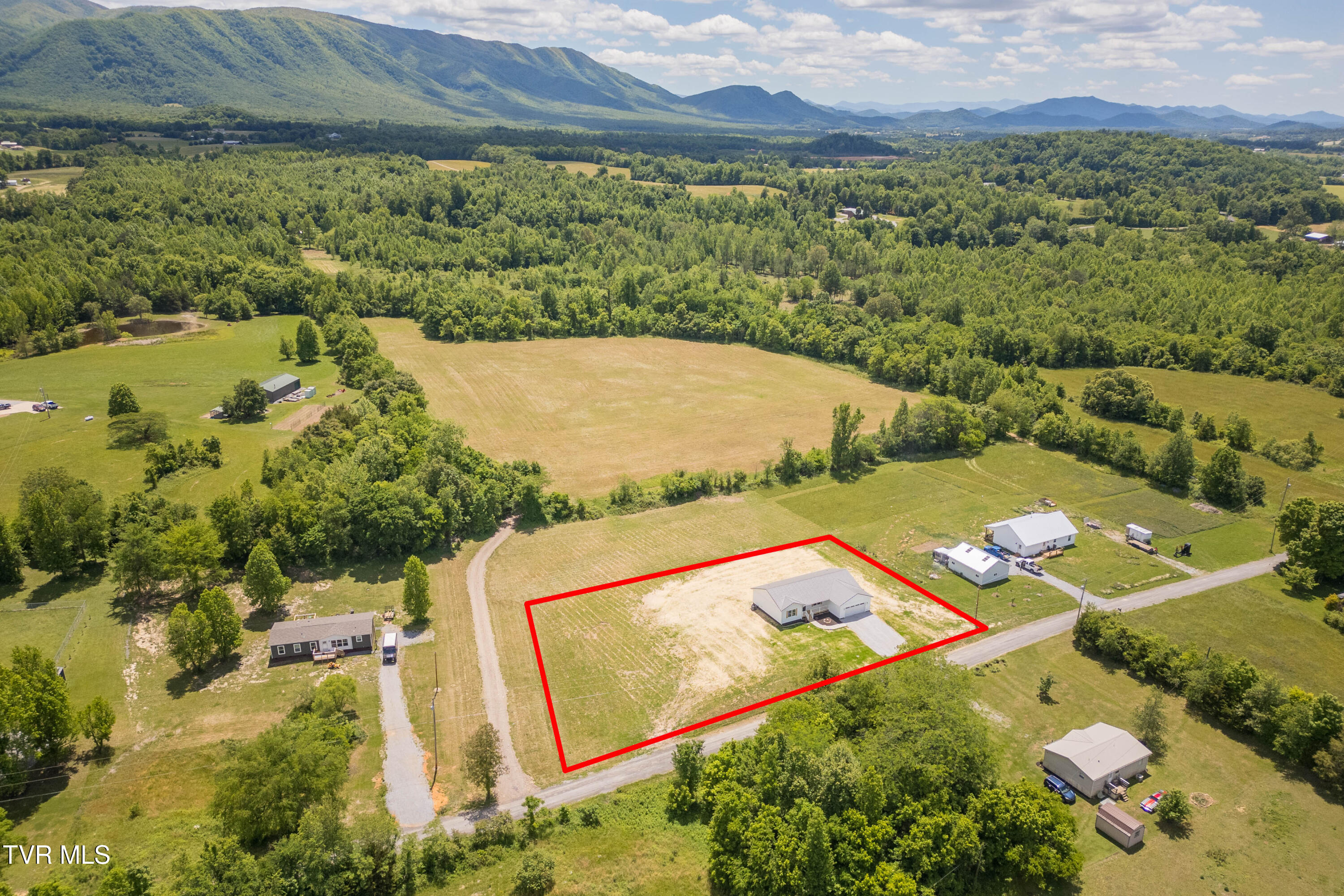 320 Deerwood Road Greeneville, TN 37743 - Photo 26 of 29 DJI_0005-HDR-Edit-2