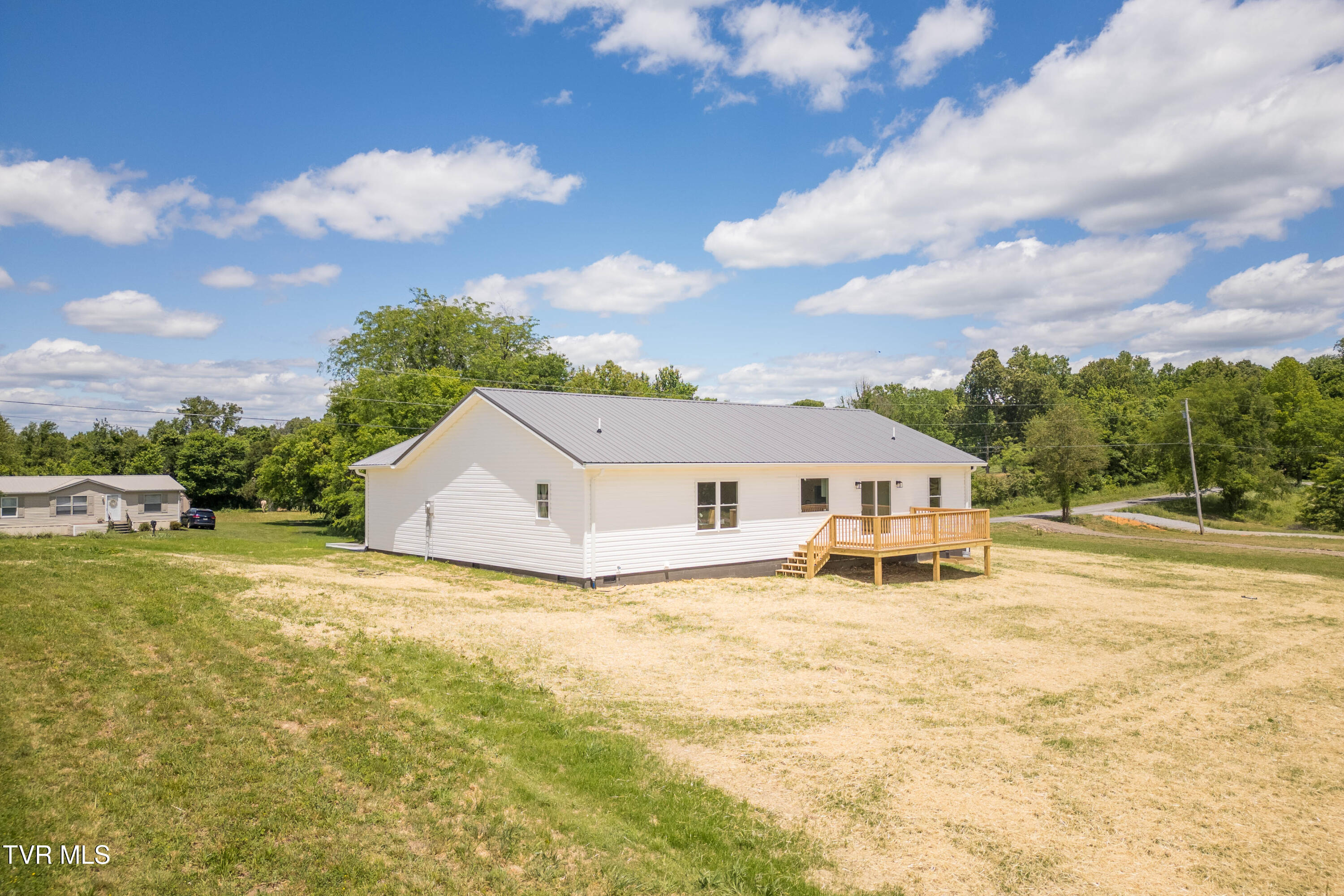 320 Deerwood Road Greeneville, TN 37743 - Photo 28 of 29 DJI_0995-HDR