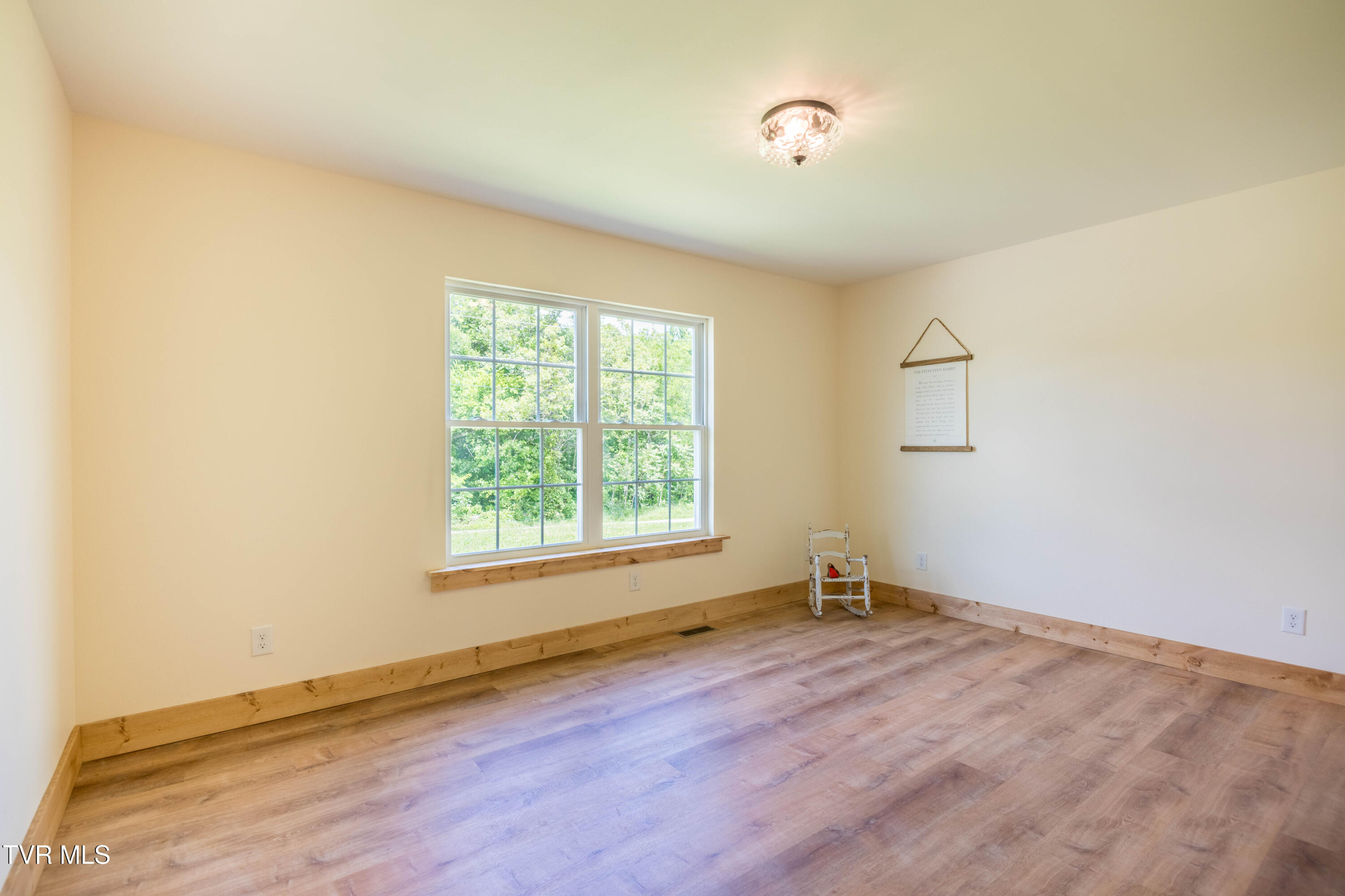 320 Deerwood Road Greeneville, TN 37743 - Photo 5 of 29 087A1330-HDR