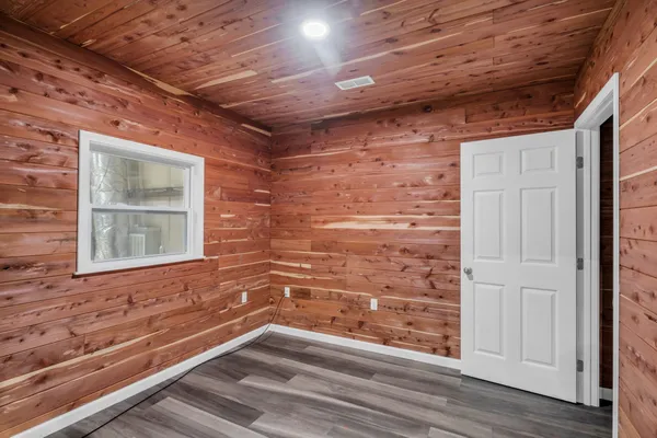 $1 | 1409 Buffalo Road, Unit A, Lawrenceburg, TN 38464