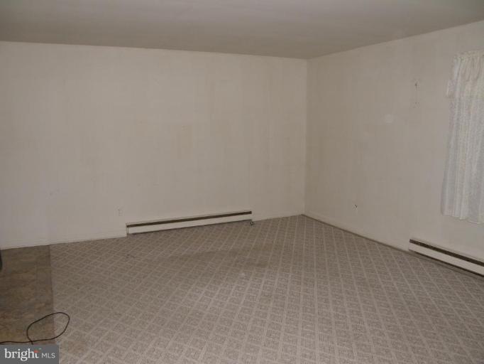 11702 Old Rte 16 Waynesboro, PA 17268 - Photo 3 of 15 Living Room #2