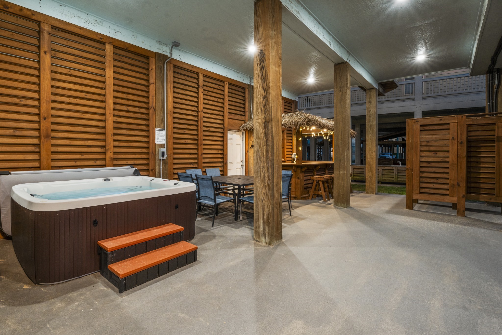 941 South Gateway Road Crystal Beach, TX 77650 - Photo 3 of 43 a view of livingroom with furniture