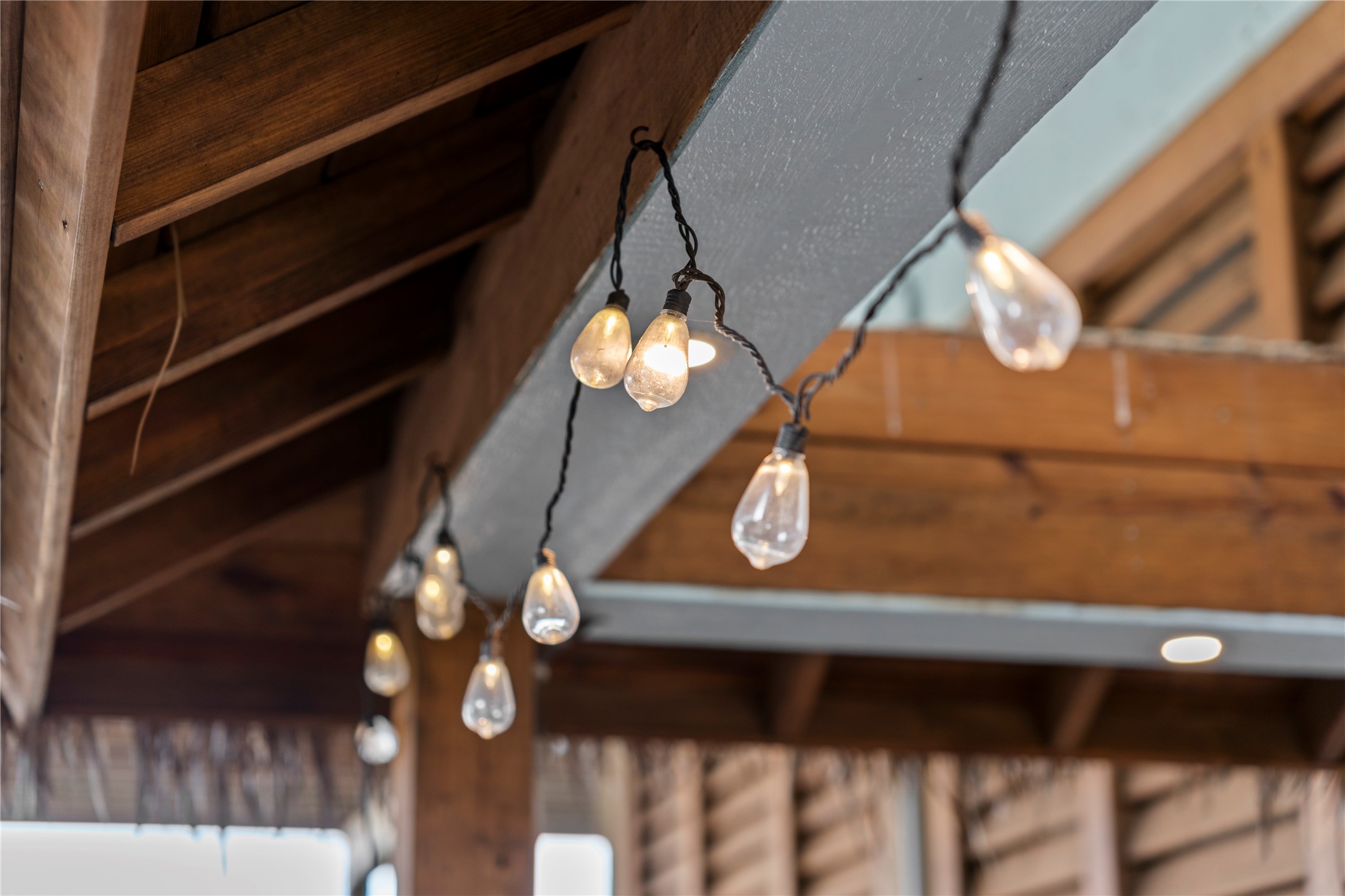 941 South Gateway Road Crystal Beach, TX 77650 - Photo 37 of 43 a view of light bulb