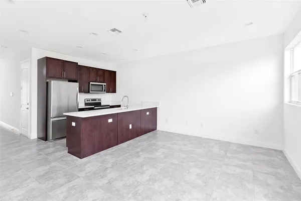 $2,950 | 6937 Pines Circle, Unit 17, Coconut Creek, FL 33073