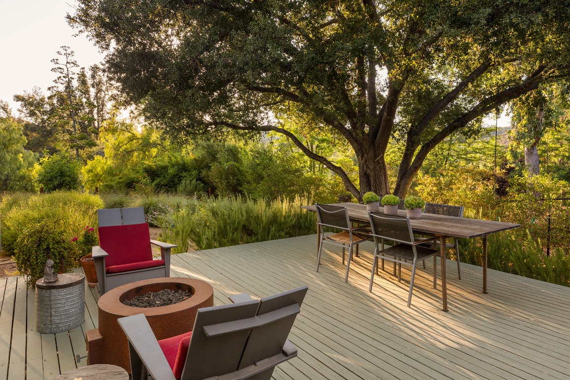 20575 Cheney Drive Topanga, CA 90290 - Photo 11 of 35