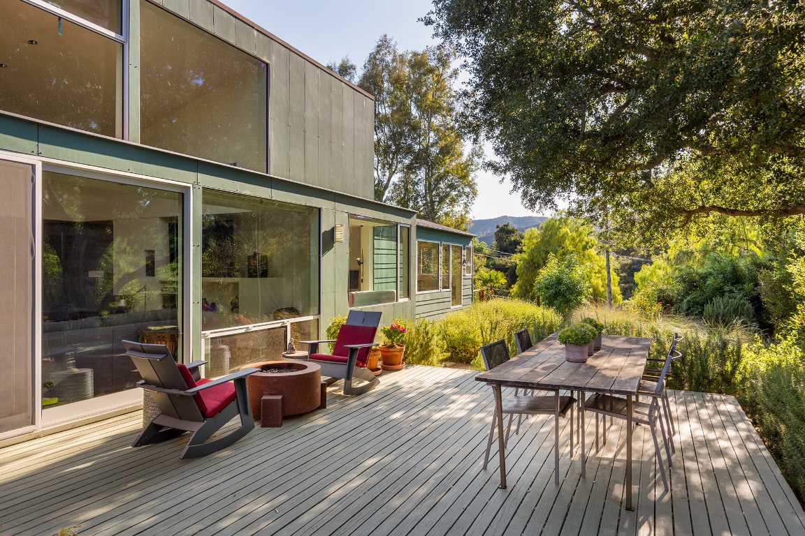 20575 Cheney Drive Topanga, CA 90290 - Photo 12 of 35