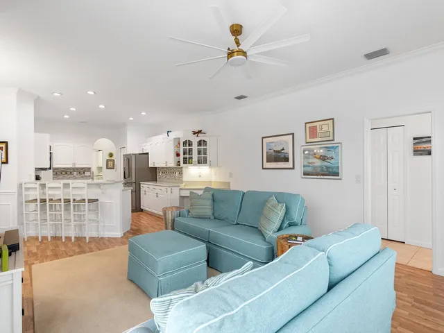 $735,000 | 1055 Quail Court Southwest, Vero Beach, FL 32968