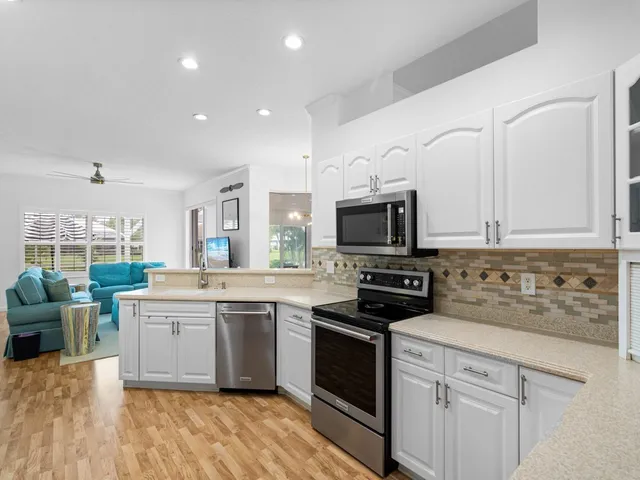 $735,000 | 1055 Quail Court Southwest, Vero Beach, FL 32968