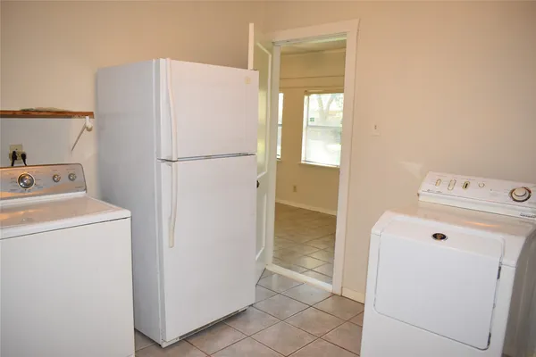 $2,100 | 5911 Hornwood Drive, Houston, TX 77081