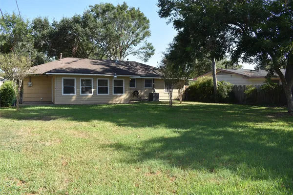 $2,100 | 5911 Hornwood Drive, Houston, TX 77081
