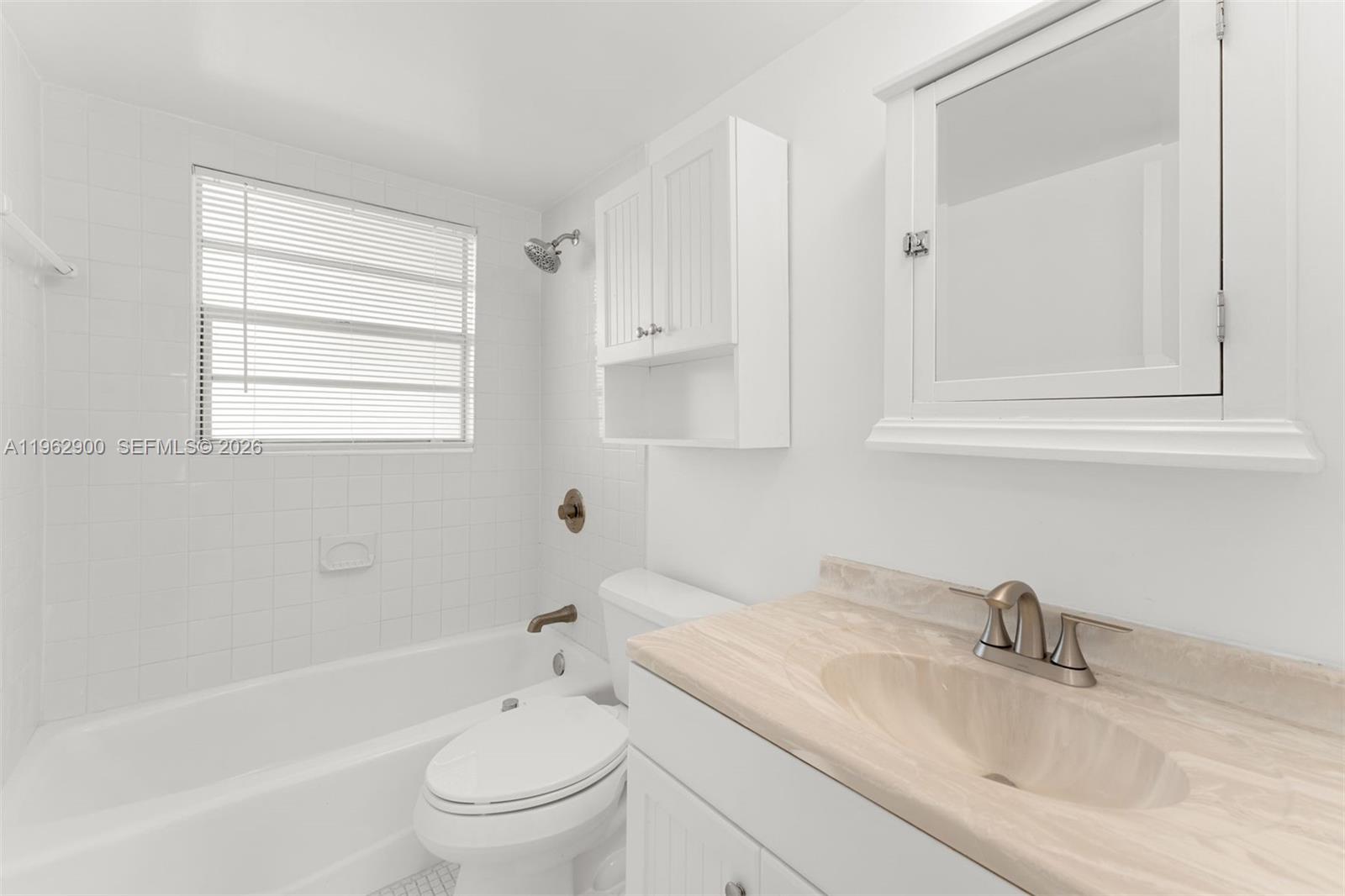 7777 Southwest 86th Street, Unit F1310 Miami, FL 33143 - Photo 17 of 37 Clean and updated