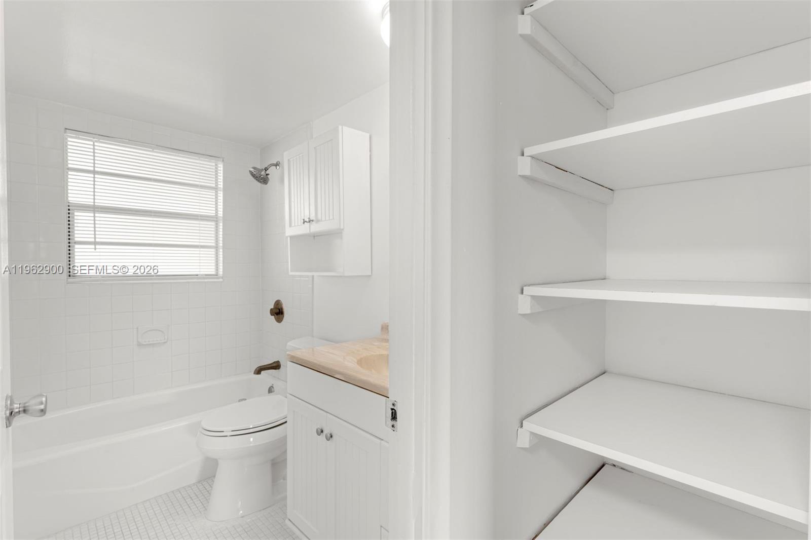 7777 Southwest 86th Street, Unit F1310 Miami, FL 33143 - Photo 18 of 37 Clean and white