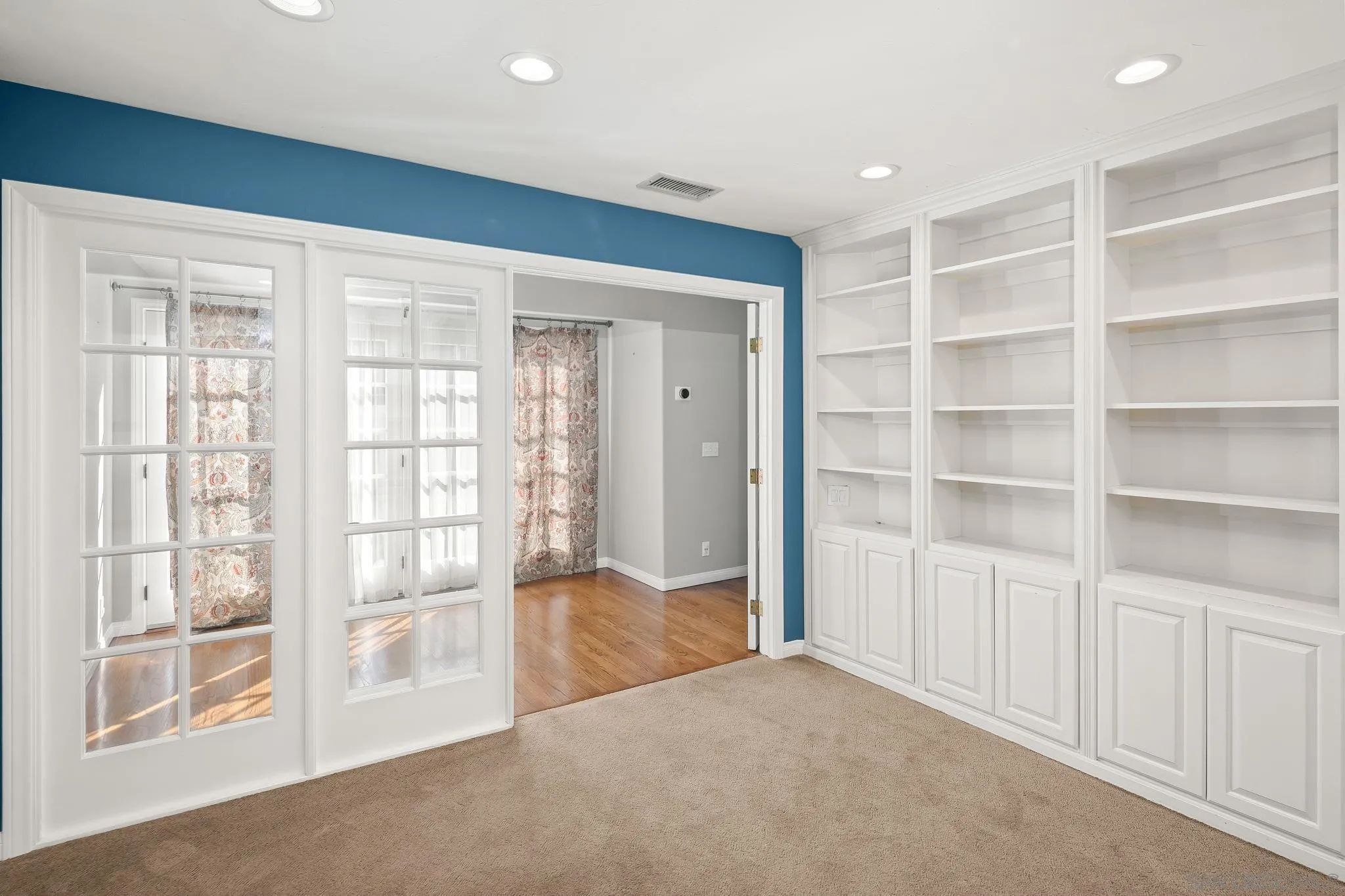 3733 La Cresta Drive San Diego, CA 92107 - Photo 27 of 57 a view of an empty room with a window