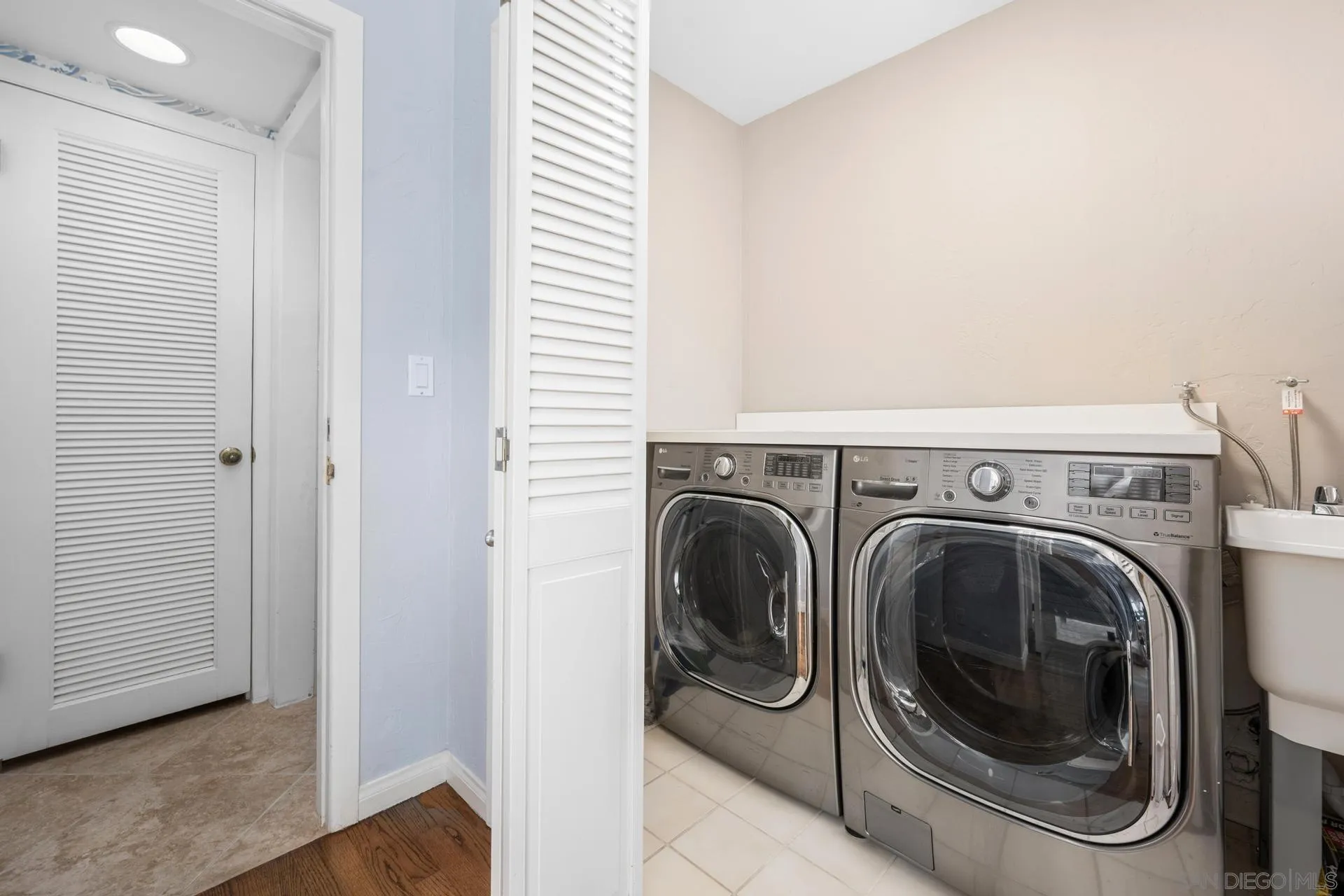 3733 La Cresta Drive San Diego, CA 92107 - Photo 30 of 57 a utility room with dryer and washer