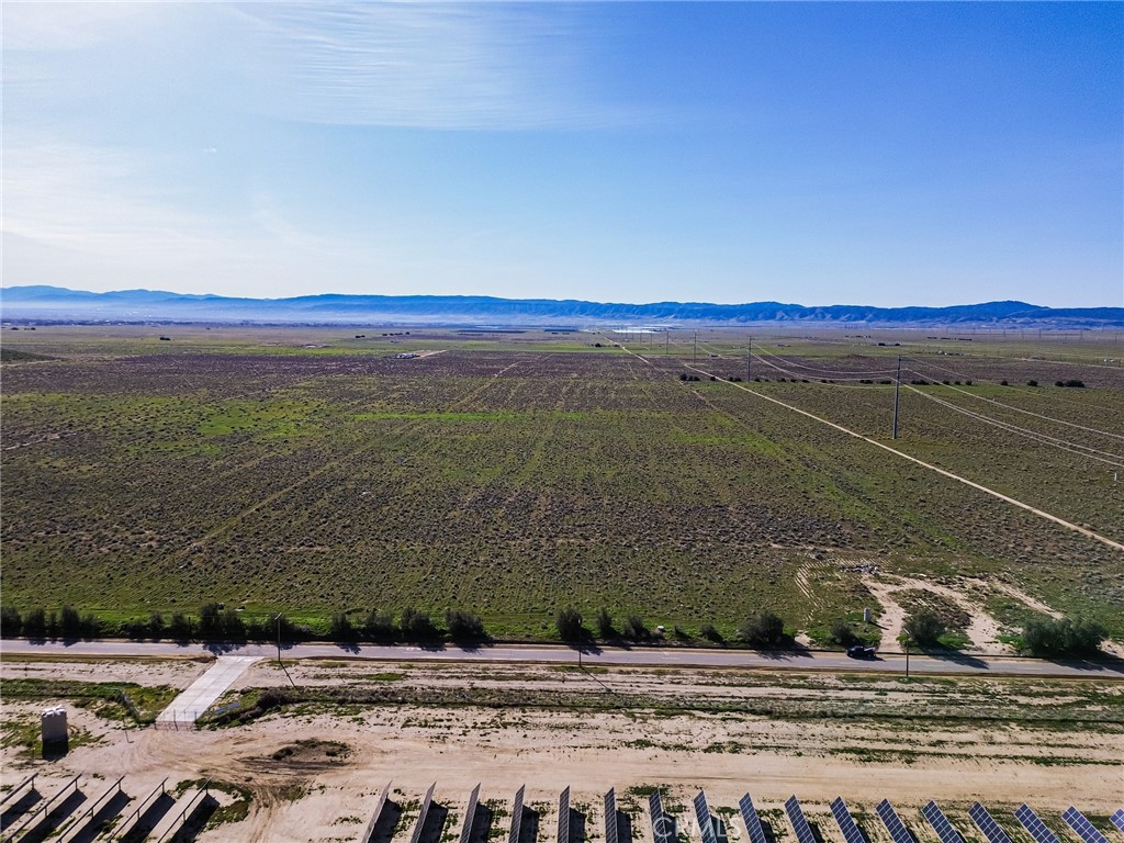 10400 West Ave B Lancaster, CA 93536 - Photo 21 of 43 a view of an ocean and mountain