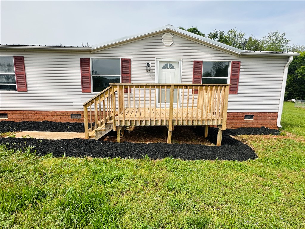 134 Arabian Way Anderson, SC 29626 - Photo 5 of 23 This inviting home features a charming porch, perfect for enjoying peaceful moments outdoors.