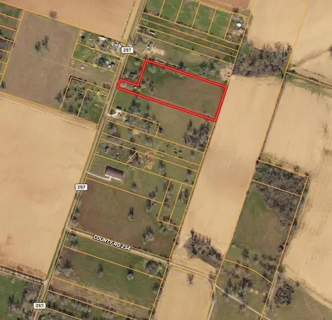 $180,000 | 1949 County Road 257, Unit 257, Eagle Lake, TX 77434