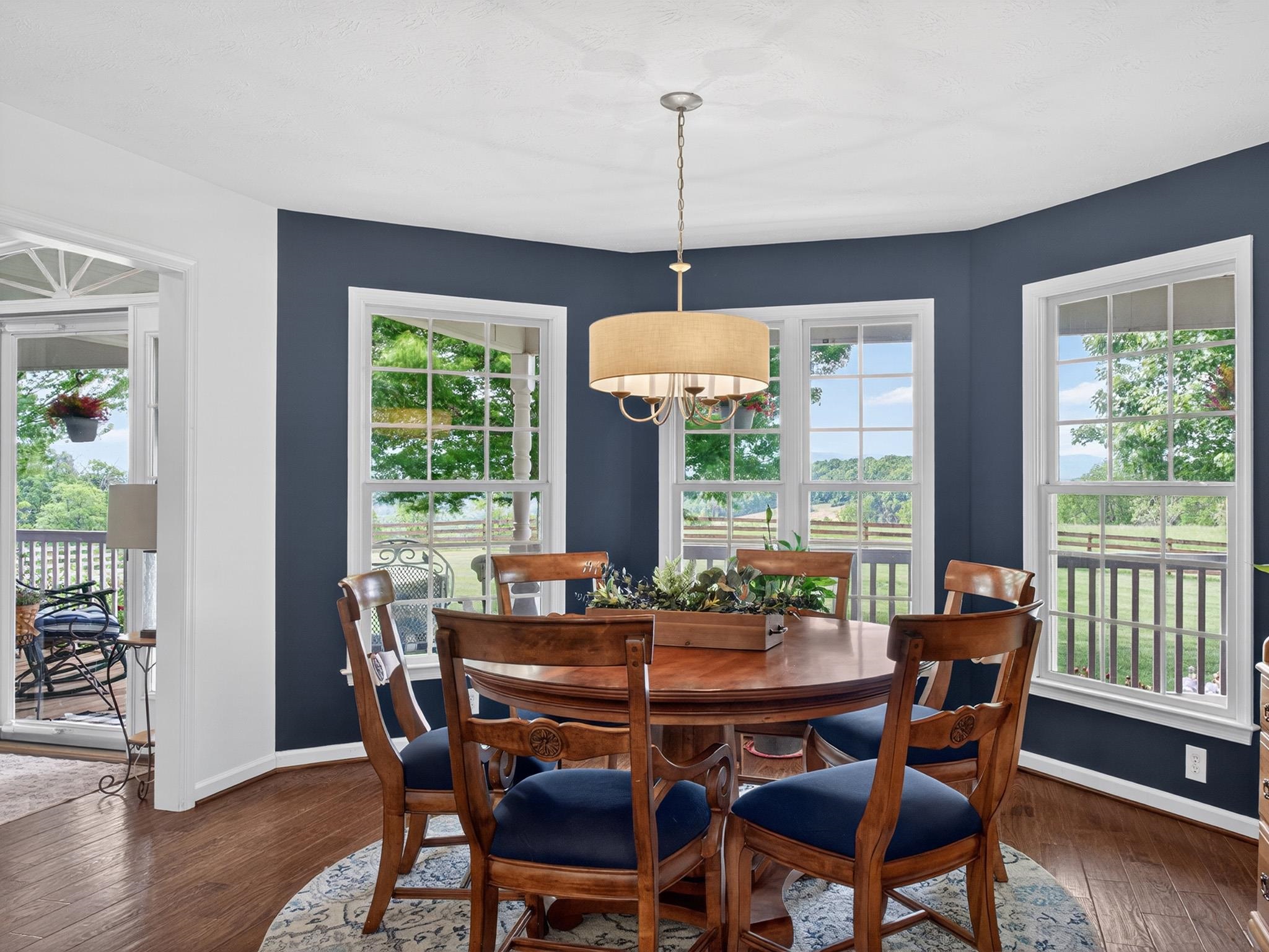 235 Howardsville Road Staunton, VA 24401 - Photo 5 of 48