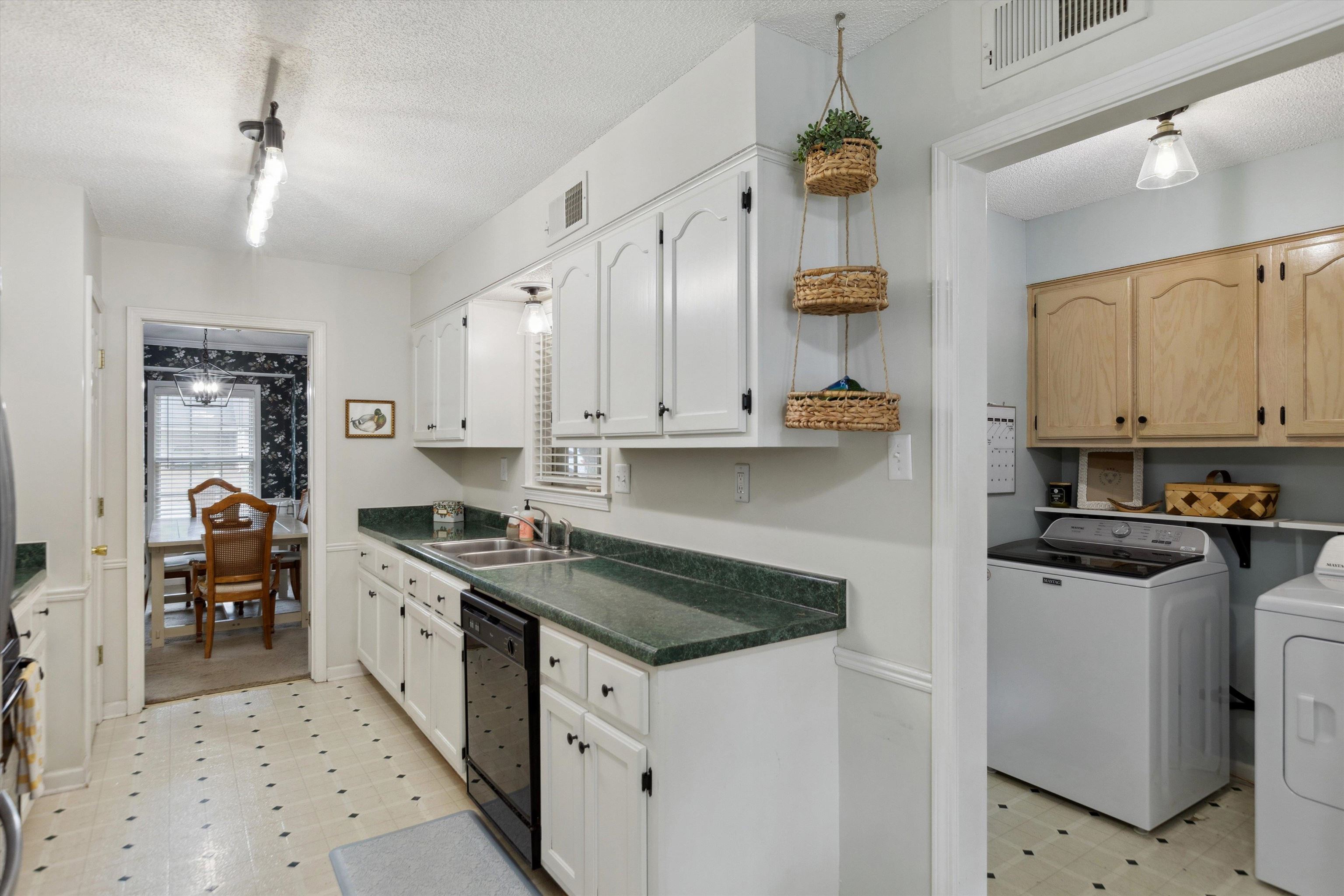 5857 Ridgevale Avenue Memphis, TN 38119 - Photo 11 of 25 Gallery Image 11