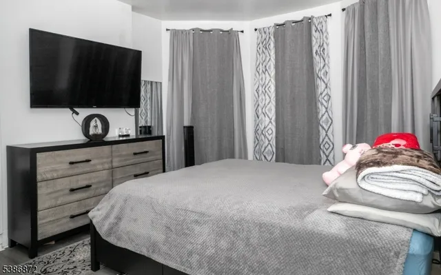 $638,000 | 68 Mohawk Avenue, Hawthorne, NJ 07506