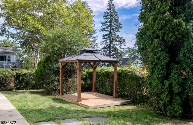 $638,000 | 68 Mohawk Avenue, Hawthorne, NJ 07506