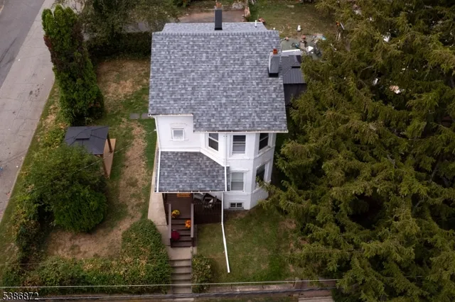 $638,000 | 68 Mohawk Avenue, Hawthorne, NJ 07506