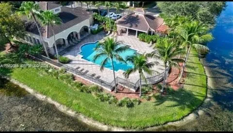 $2,600 | 2574 Centergate Drive, Unit 201, Miramar, FL 33025