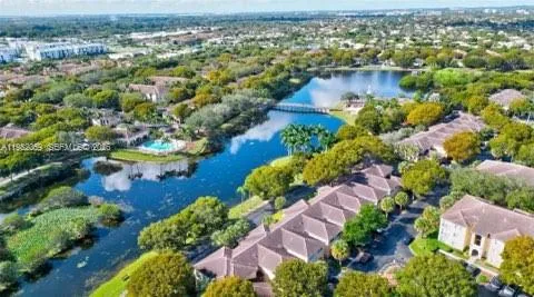 $2,600 | 2574 Centergate Drive, Unit 201, Miramar, FL 33025